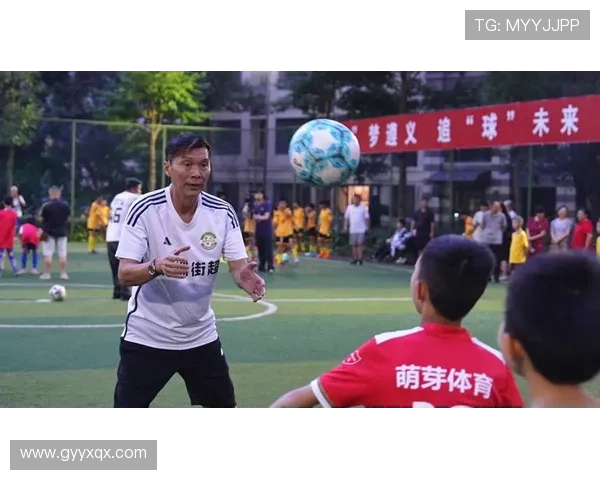 长江新区足球代表队奋勇争先 打造区域足球新高地助力体育发展 长江新区足球代表队奋勇争先 打造区域足球新高地助力体育发展