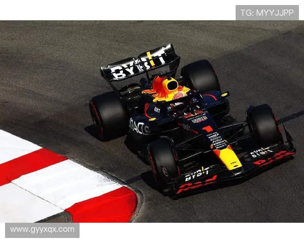 F1赛季迎来激烈角逐 各大车队争夺年度总冠军引发关注 F1赛季迎来激烈角逐 各大车队争夺年度总冠军引发关注