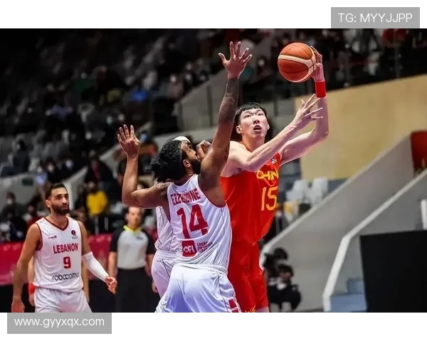 中国篮球联赛新赛季全面开启 星锐球员崭露头角助力球队争冠 中国篮球联赛新赛季全面开启 星锐球员崭露头角助力球队争冠