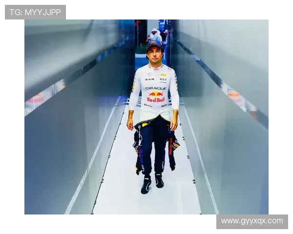 F1赛季激战正酣 红牛车队再度称霸 维斯塔潘续写辉煌纪录 F1赛季激战正酣 红牛车队再度称霸 维斯塔潘续写辉煌纪录