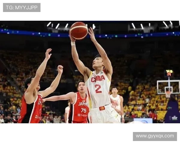 中国男篮备战奥运预选赛新阵容亮相引发球迷热议训练强度提升战术磨合加速 中国男篮备战奥运预选赛新阵容亮相引发球迷热议训练强度提升战术磨合加速