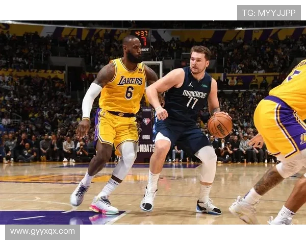 联盟震荡巨星转会掀波澜新赛季NBA格局或将重塑